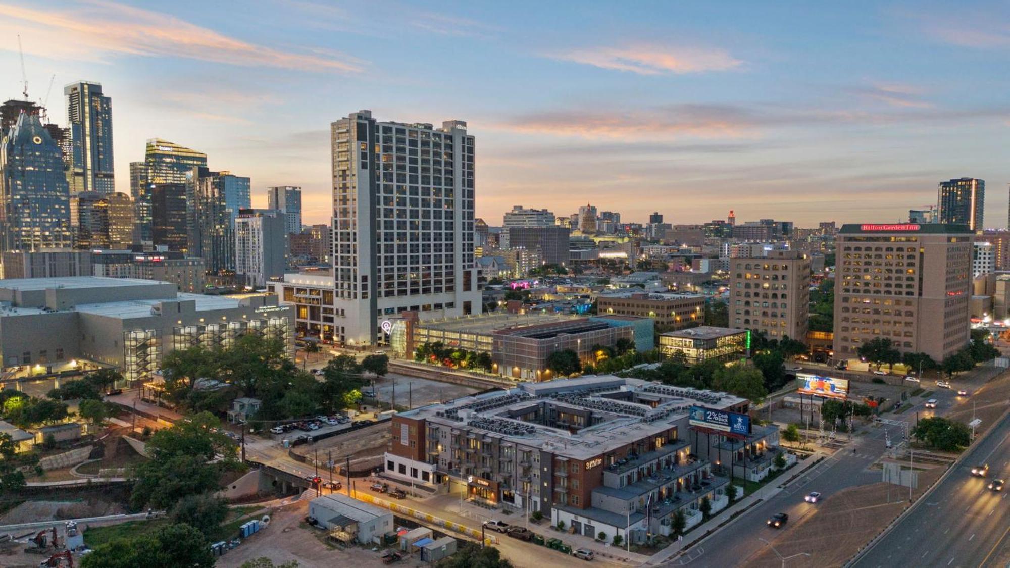 Placemakr Downtown Остін Екстер'єр фото